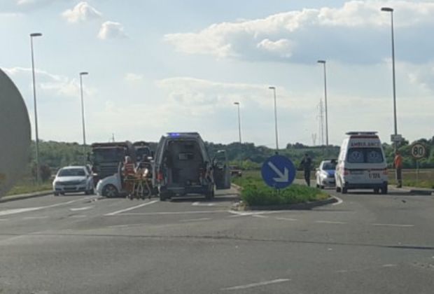 Тежак удес код Бијељине: Погинуо возач дачије